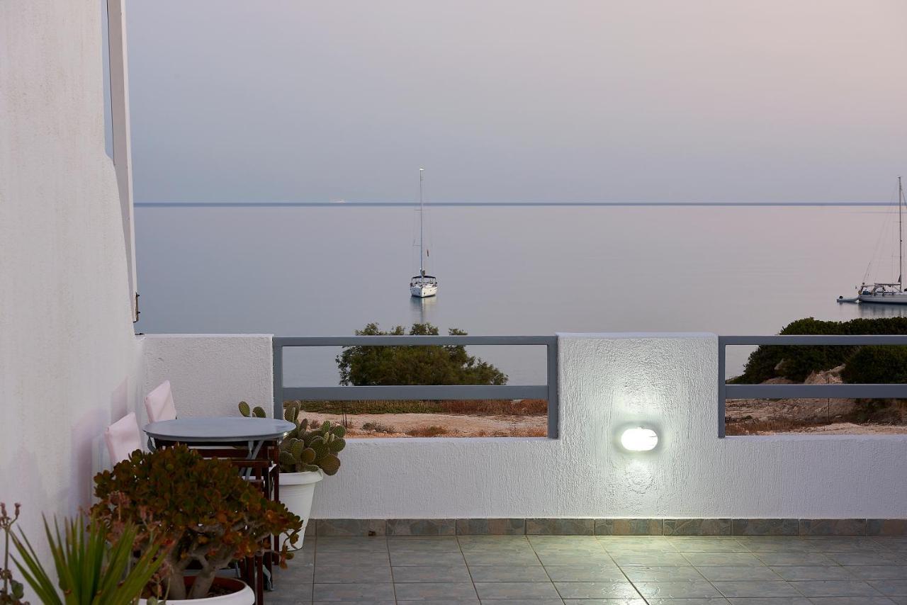 Muses Rooms Milos Provatas Dış mekan fotoğraf