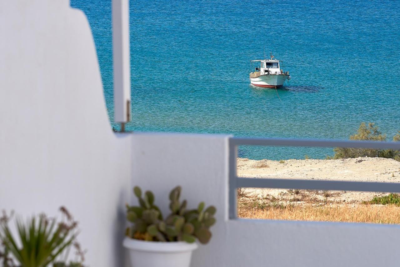 Muses Rooms Milos Provatas Dış mekan fotoğraf